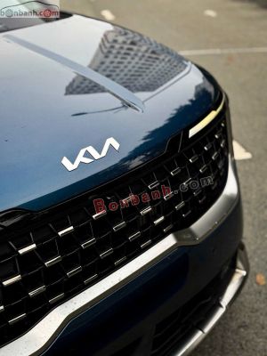 Xe Kia Carnival Signature 2.2D 2024